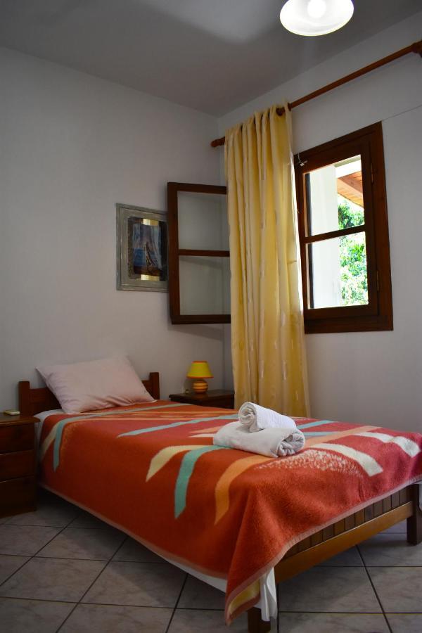 Stoúpa Theano Apartments מראה חיצוני תמונה